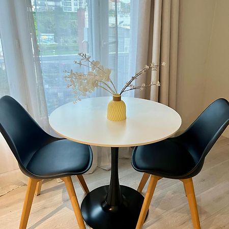 Le Serenityappart Suresnes Dış mekan fotoğraf