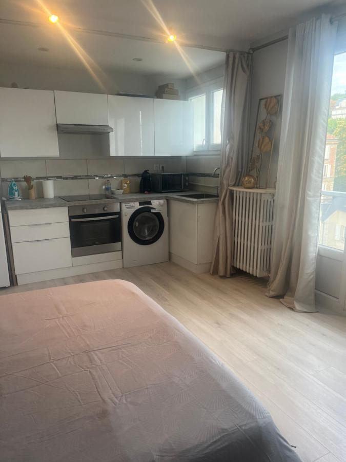 Le Serenityappart Suresnes Dış mekan fotoğraf