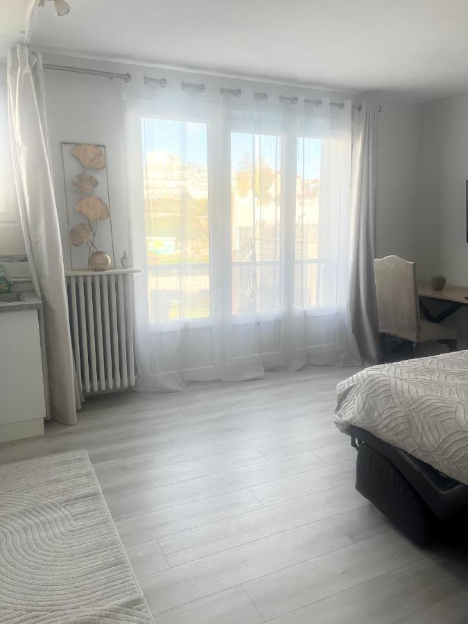 Le Serenityappart Suresnes Dış mekan fotoğraf