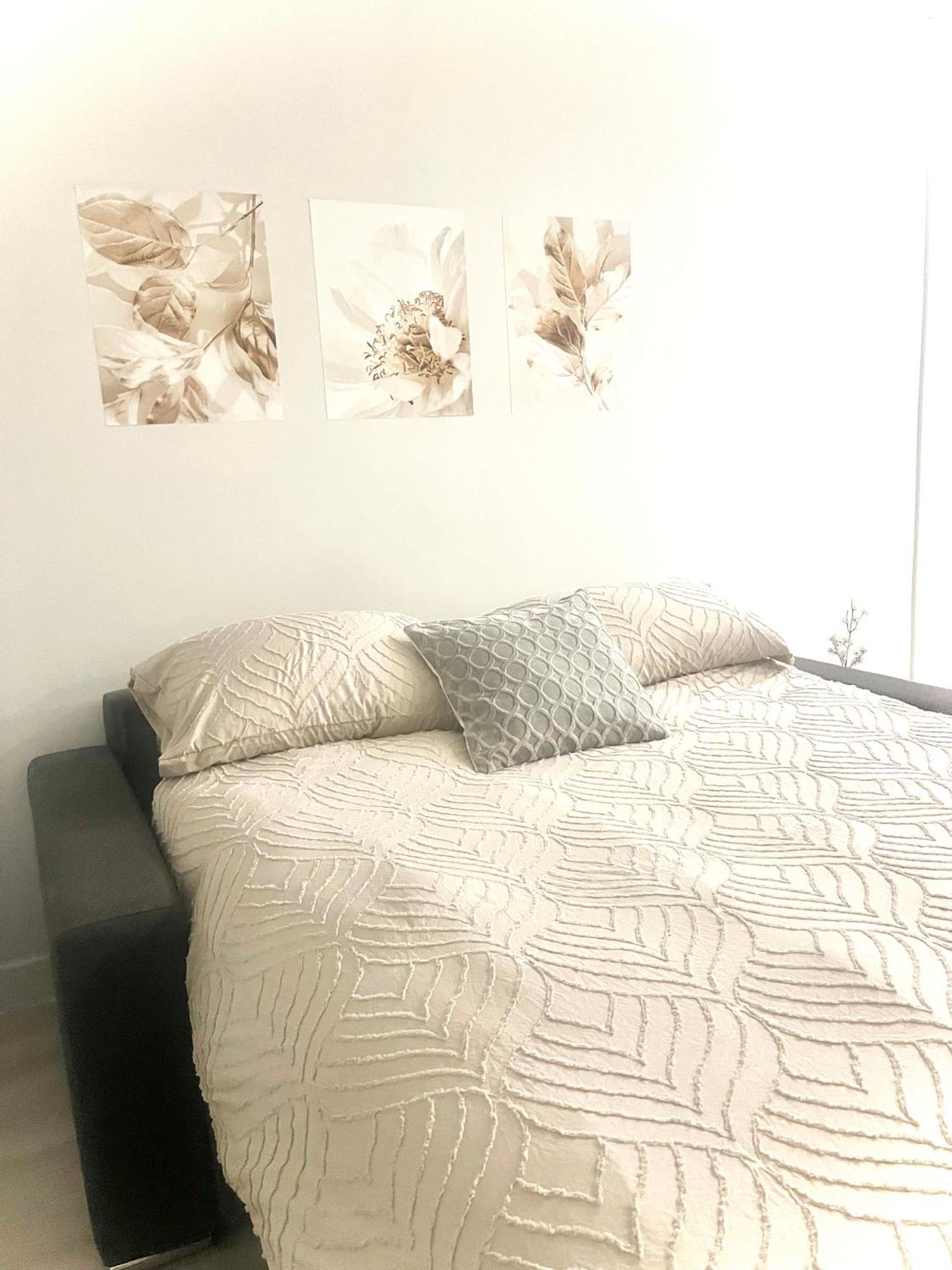 Le Serenityappart Suresnes Dış mekan fotoğraf